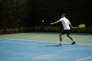 7 essential tennis backhand te 1
