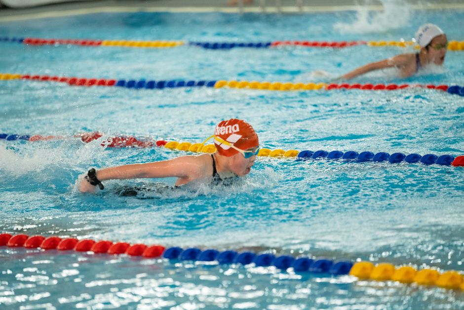 Breaststroke Kick Mistakes Kids Make (And How to Fix Them) 1 Breaststroke kick mistakes kids