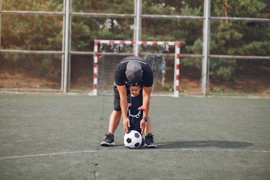 How to Set Realistic Sports Goals With Your Child at Every Age 2 Age-appropriate youth sports goal setting