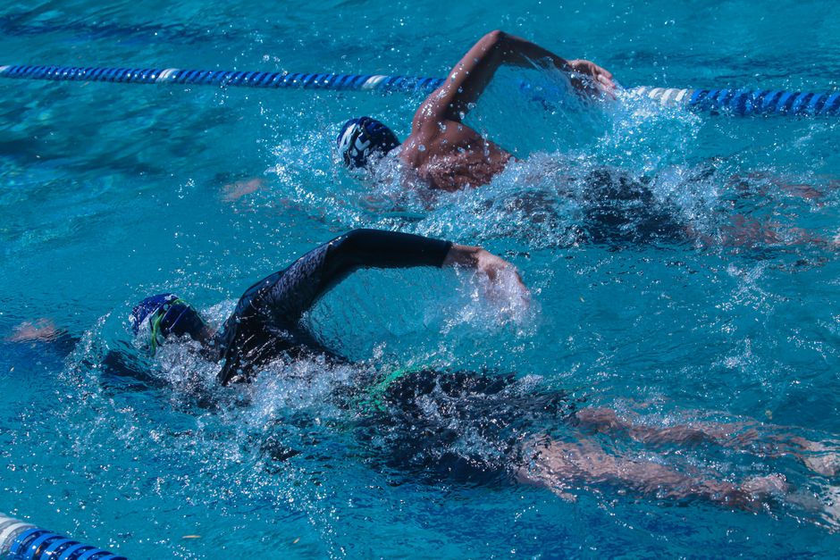 Competitive swimming starting age
