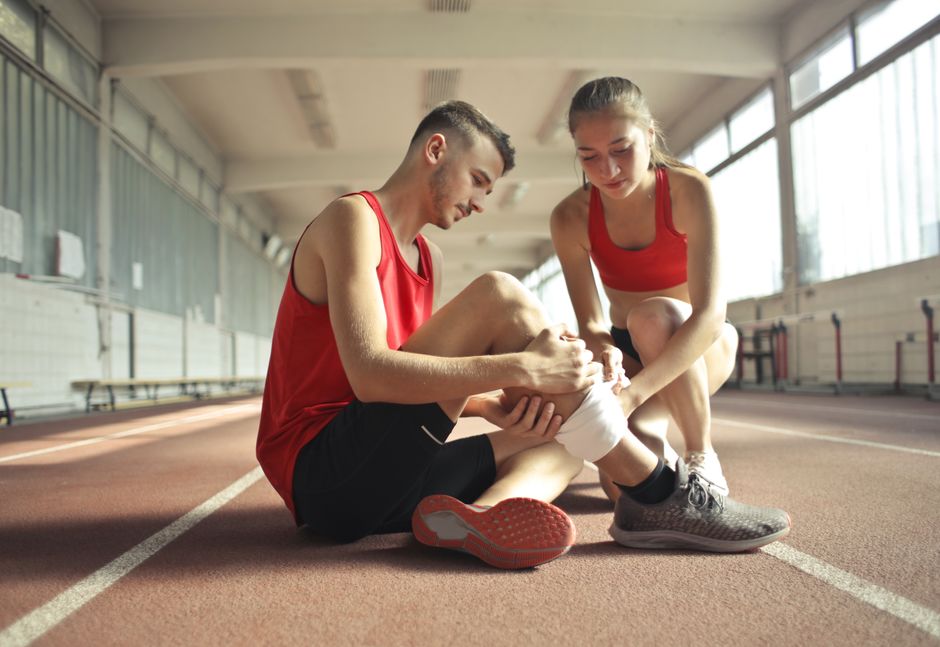How to Spot and Prevent Overuse Injuries in Young Athletes 1 Overuse injuries in young athletes