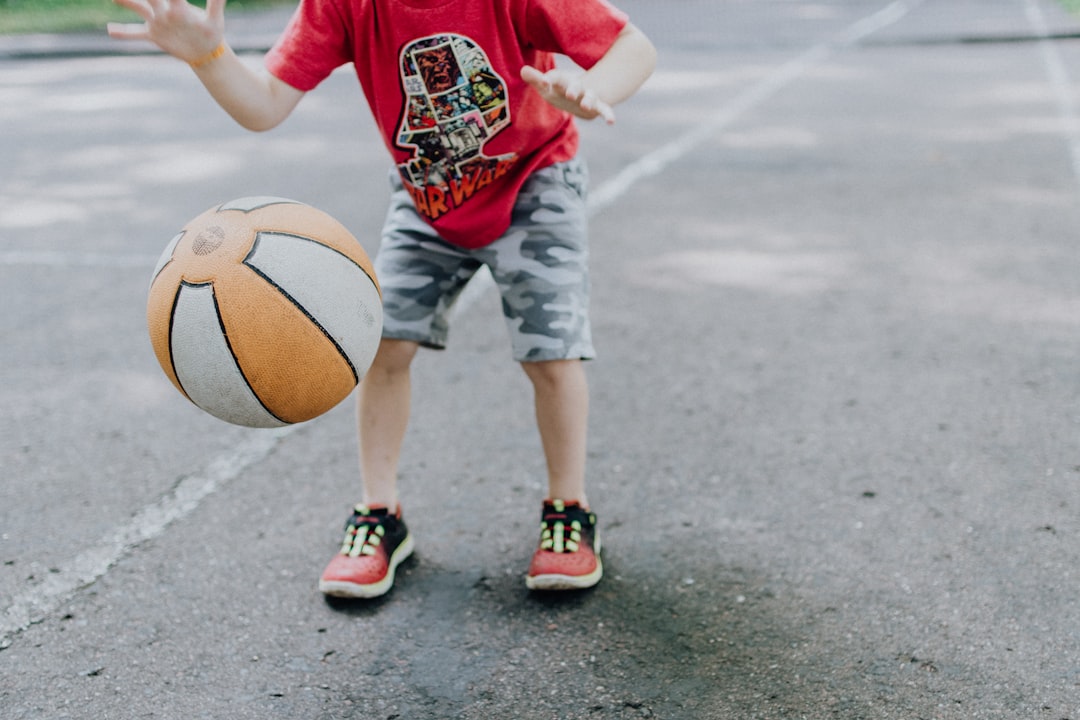 Best Basketball Shoes for Youth Players: A Parent's Guide 1 Youth basketball shoes